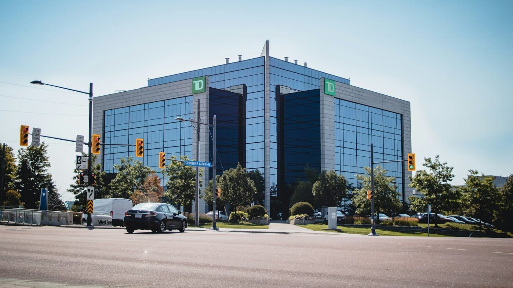 Bank branch building at a city intersection