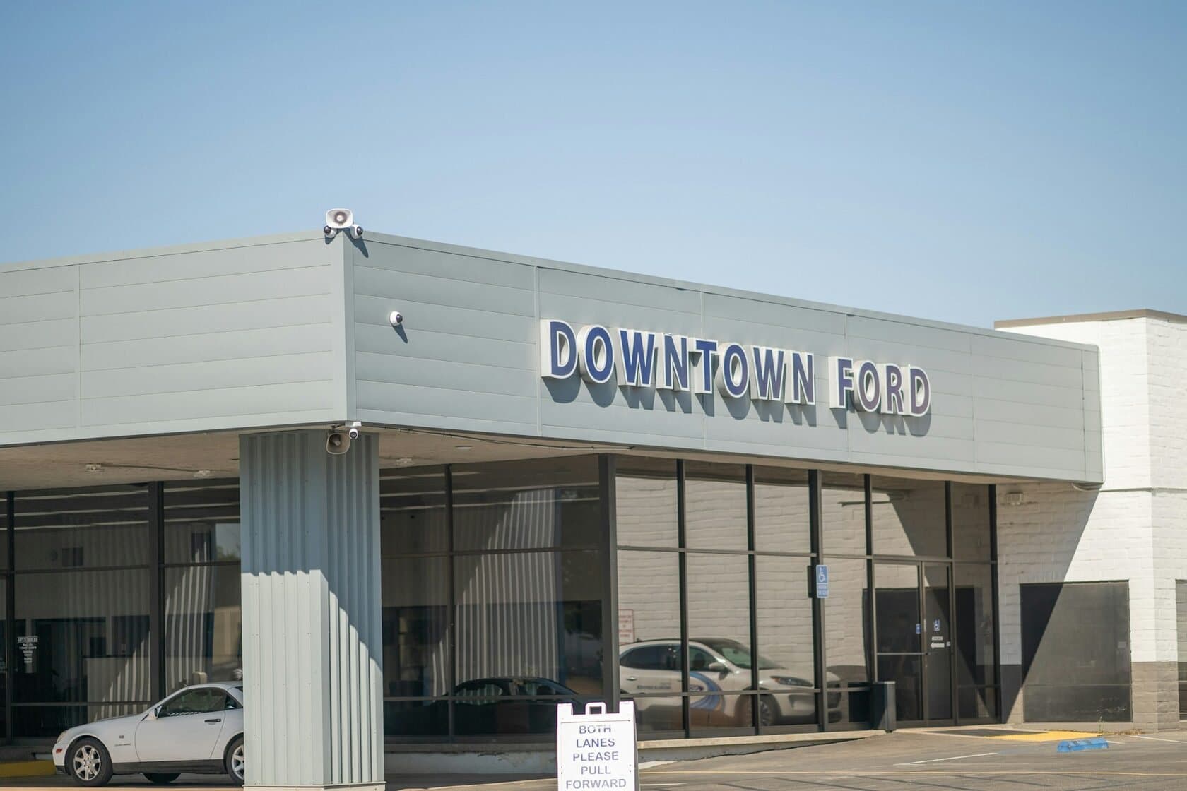 Car dealership showroom building